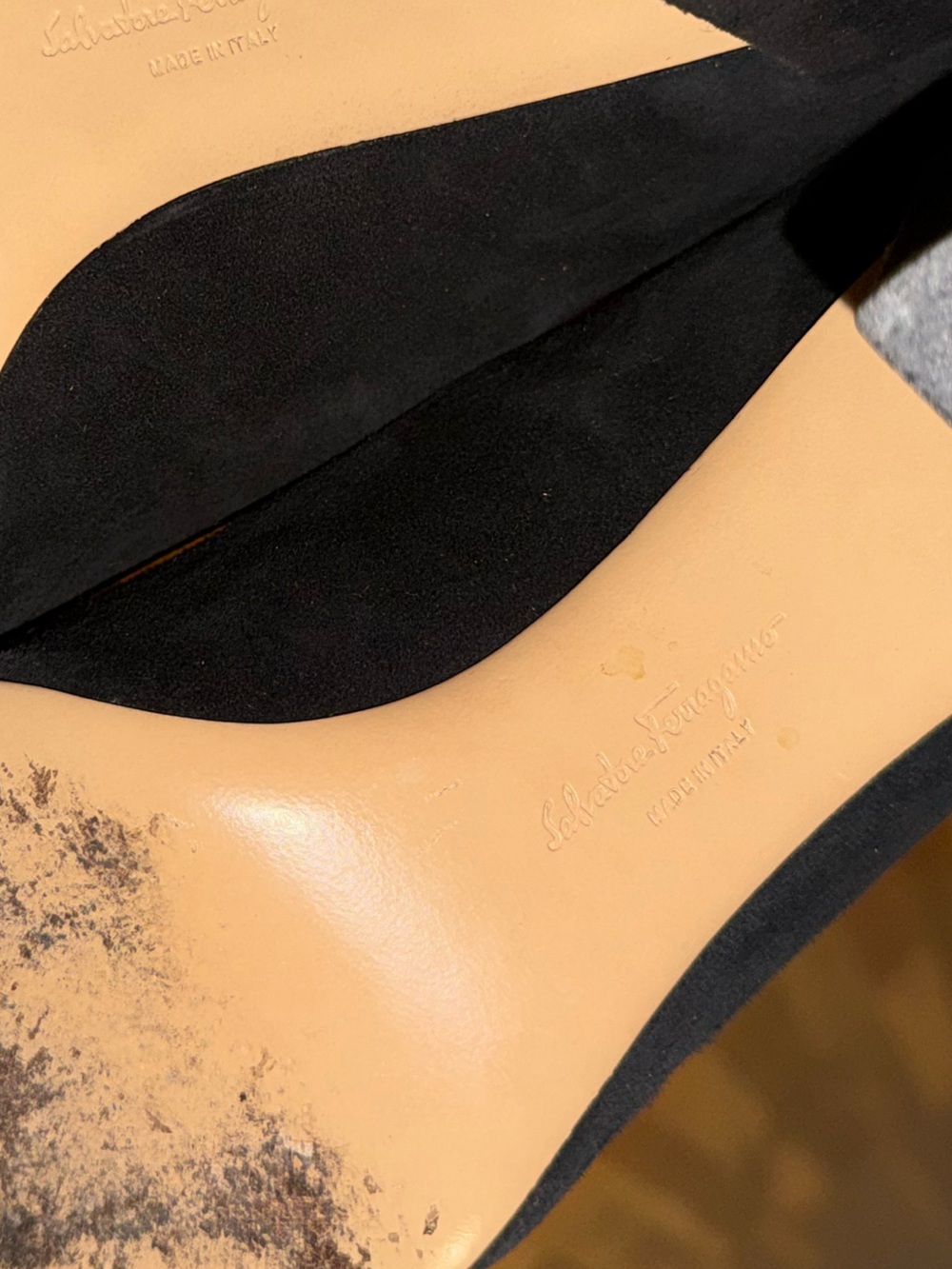Salvatore Ferragamo Made In Italy Arezzo 85 Black Calf Leather Heels Size 8US - Picture 10 of 10